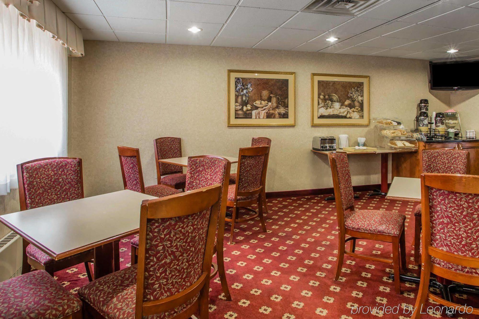 Quality Inn & Suites Downtown Грийн Бей Екстериор снимка